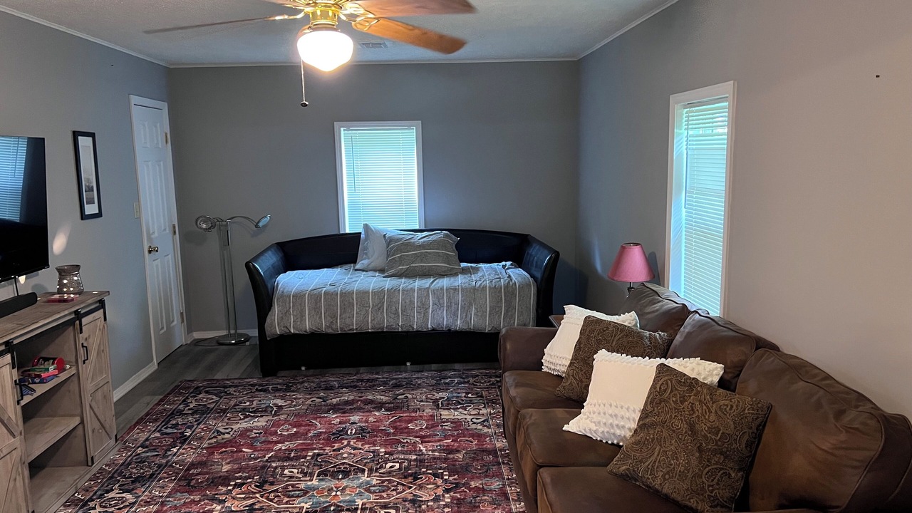 Photo of Bedroom in Centerville
