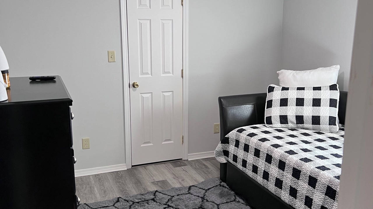 Photo of Bedroom in Centerville