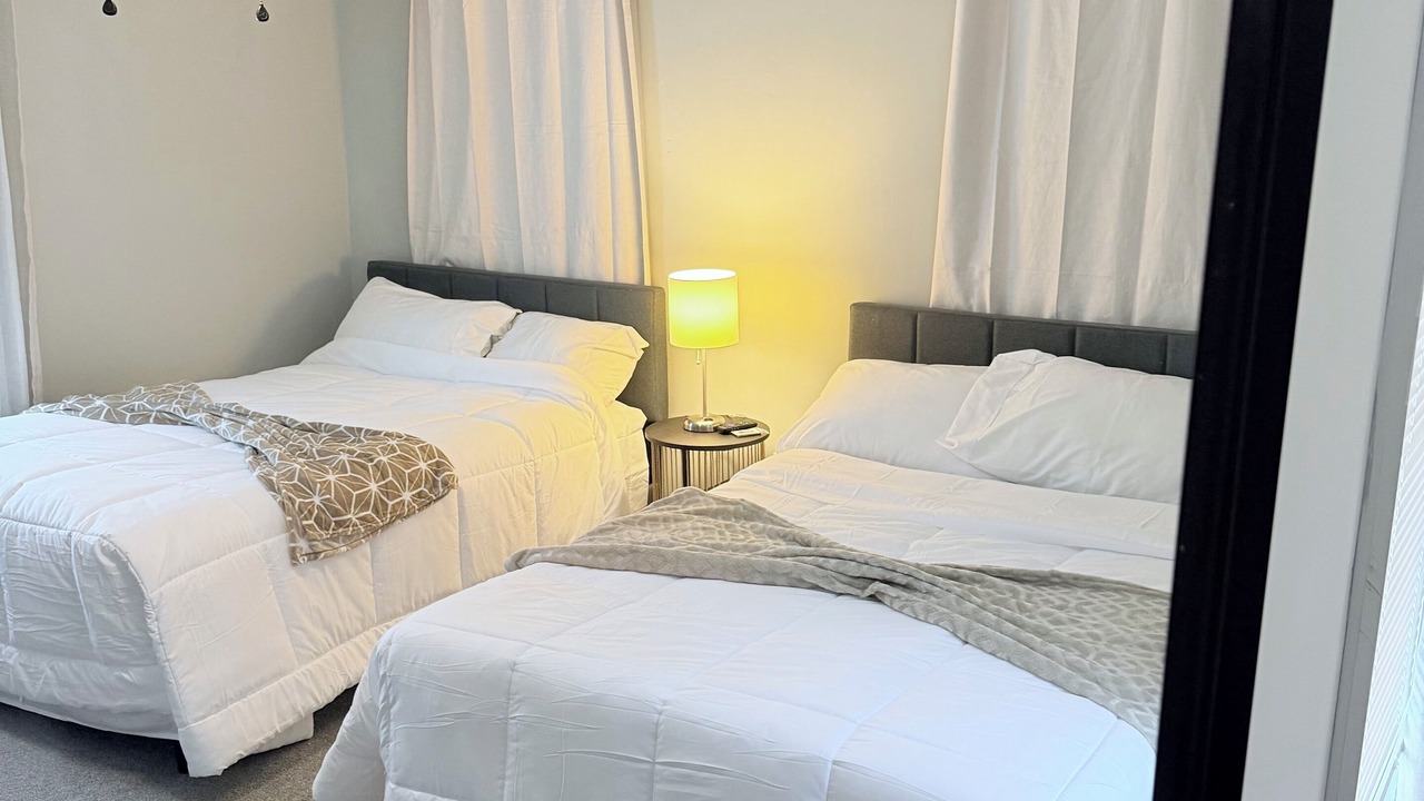 Photo of Bedroom in Lansdowne