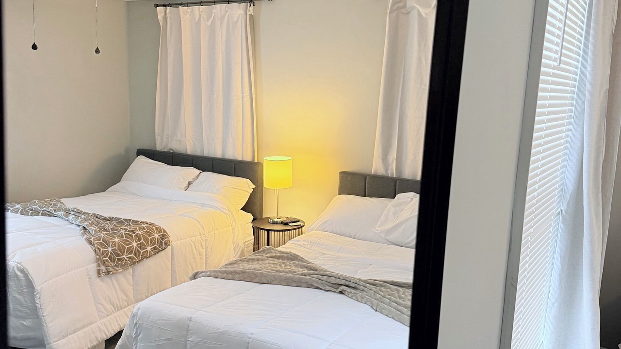 Photo of Bedroom in Lansdowne