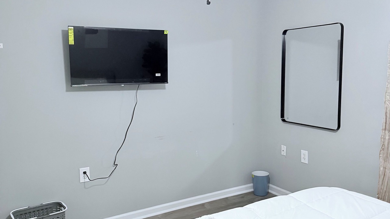 Photo of Bedroom in Lansdowne
