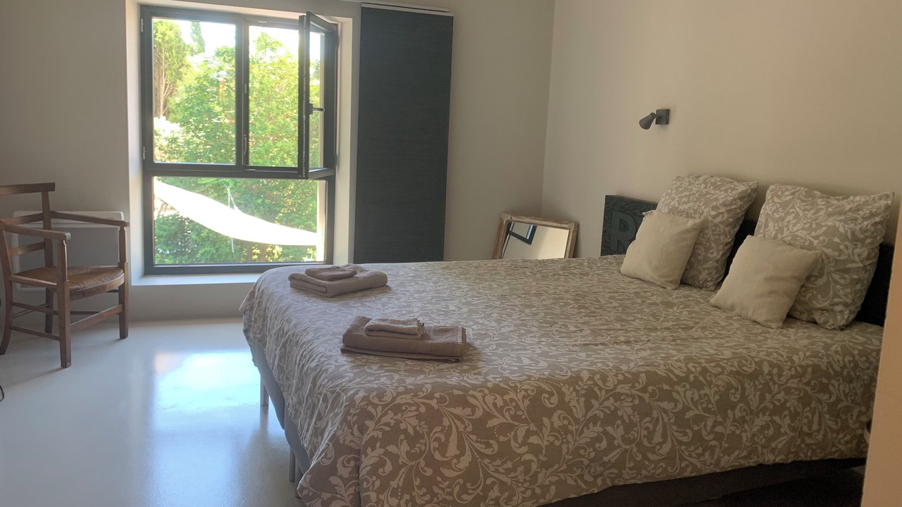 Photo of Bedroom in Sainte-Cecile-les-Vignes