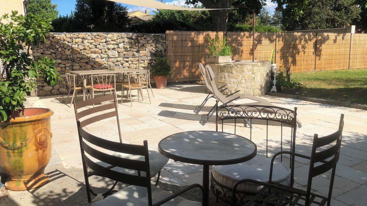 Photo of Outdoor in Sainte-Cecile-les-Vignes