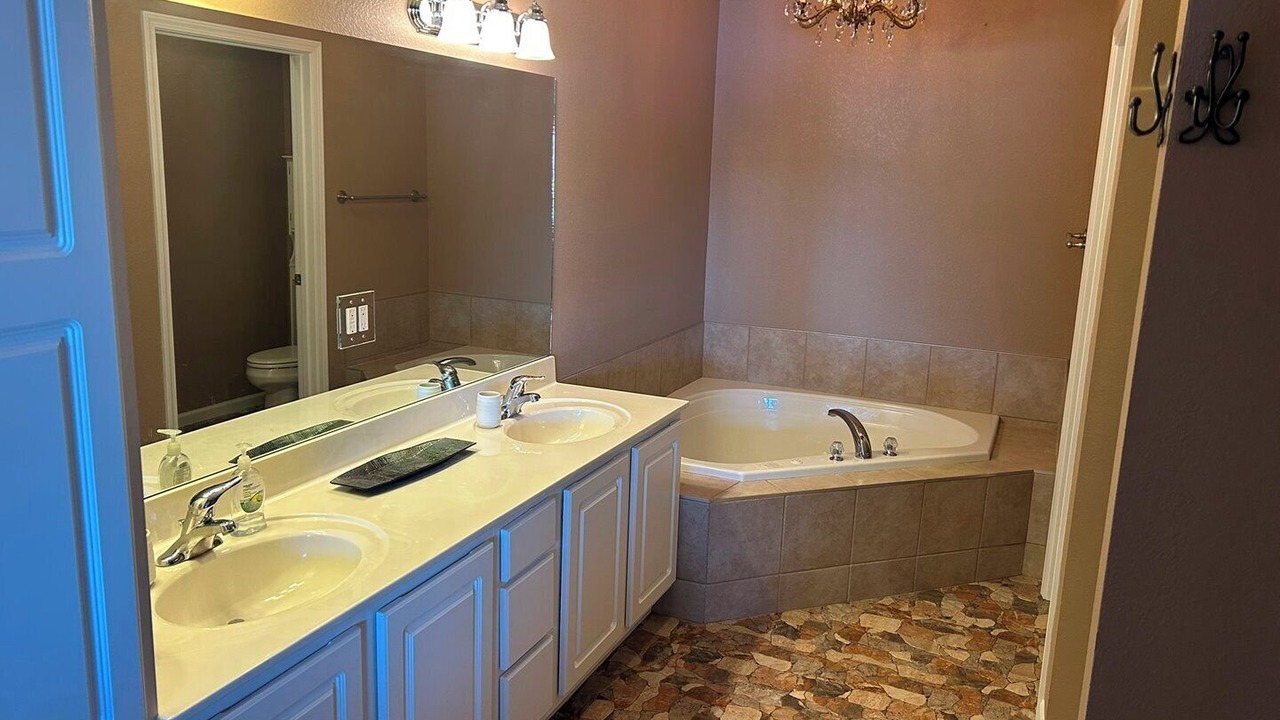 Photo of Bathroom in Camdenton