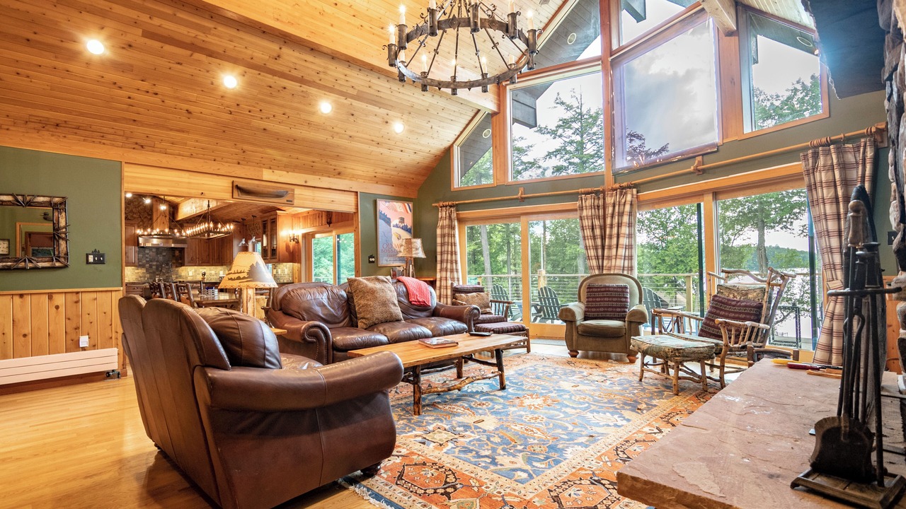 Photo of Livingroom in Saranac Lake