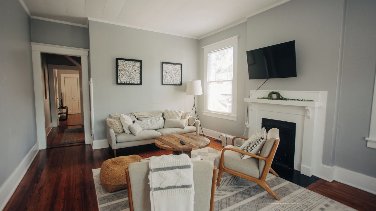 Photo of Livingroom in Midtown