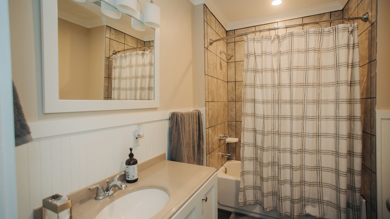 Photo of Bathroom in Midtown