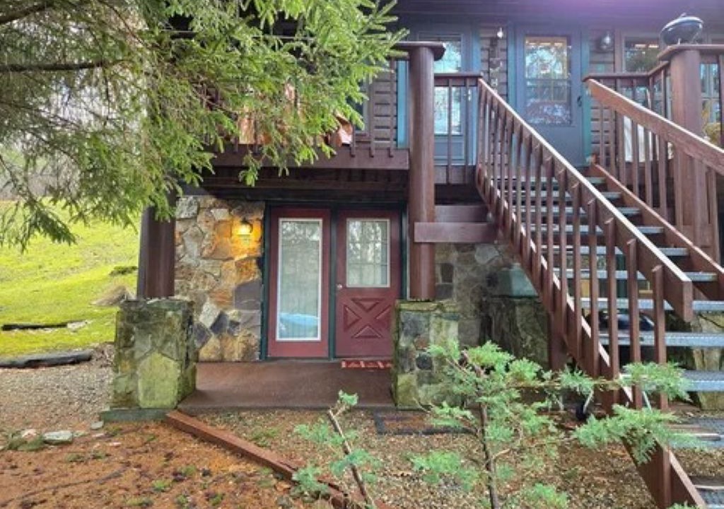 Photo of Outdoor in Snowshoe