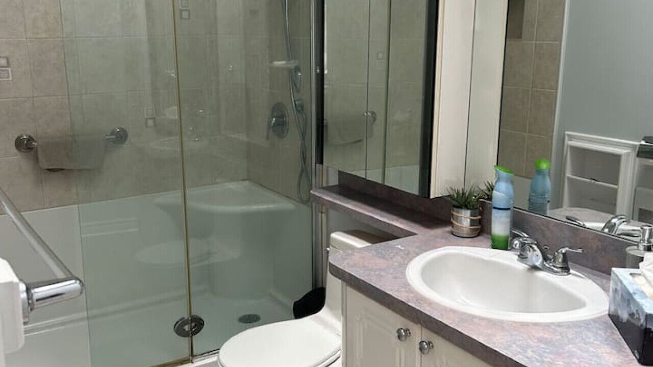 Photo of Bathroom in Plaisance