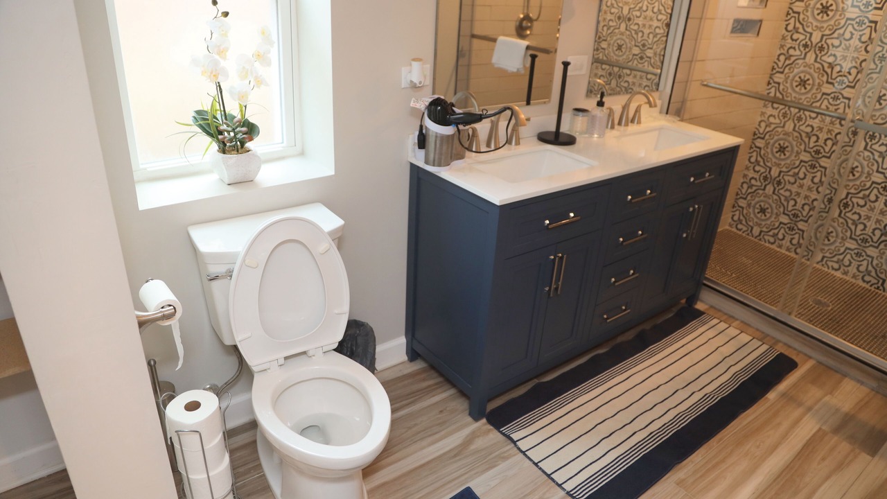 Photo of Bathroom in North Chicago