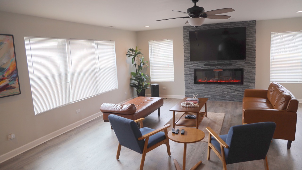 Photo of Livingroom in North Chicago