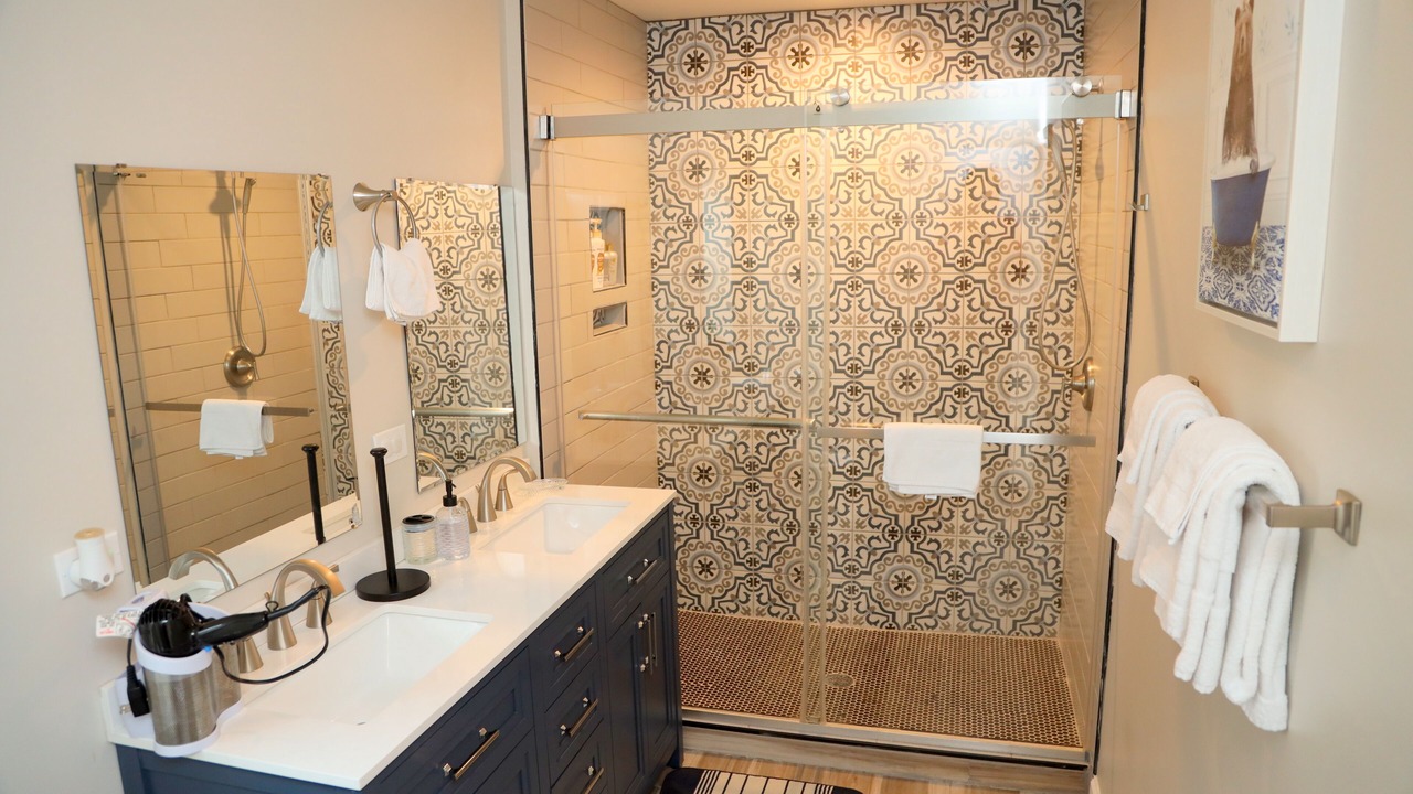 Photo of Bathroom in North Chicago