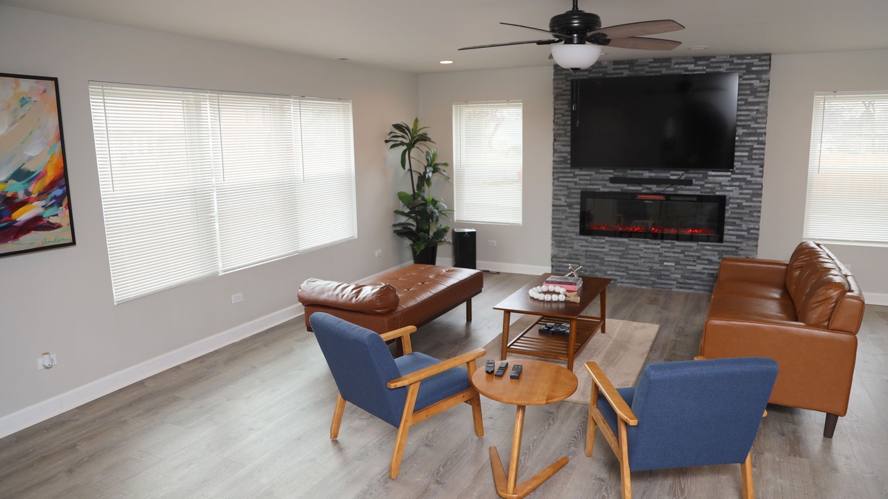 Photo of Livingroom in North Chicago