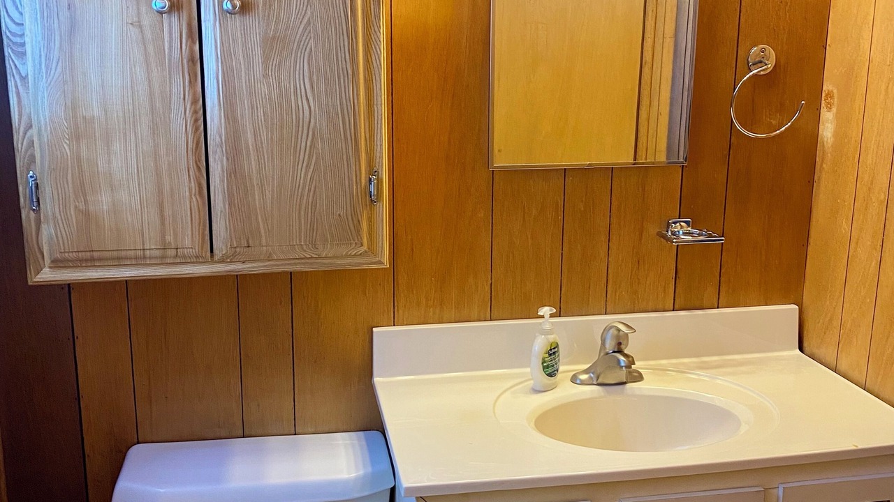 Photo of Bathroom in Manitoulin District