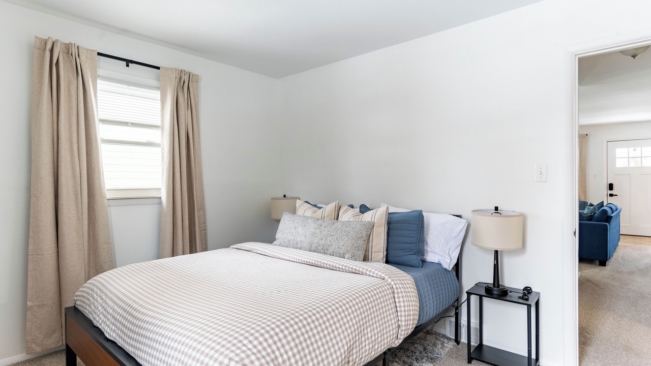 Photo of Bedroom in Ferndale