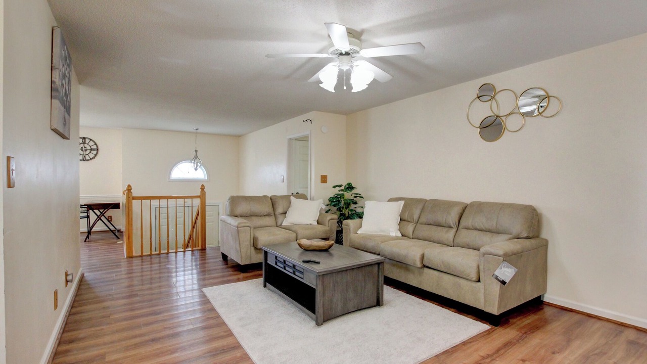 Photo of Livingroom in Clarksville