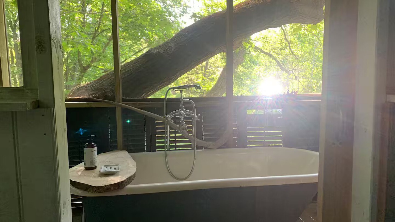 Photo of Bathroom in Hollowville