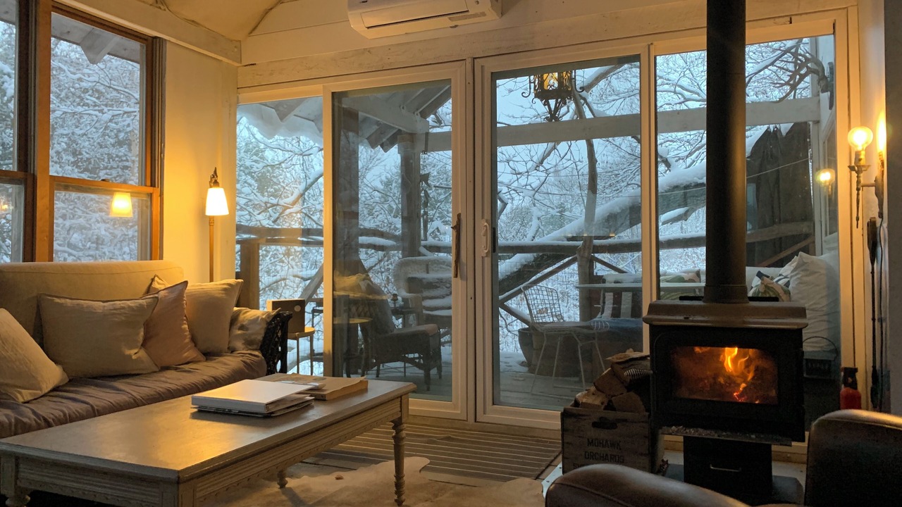 Photo of Livingroom in Hollowville