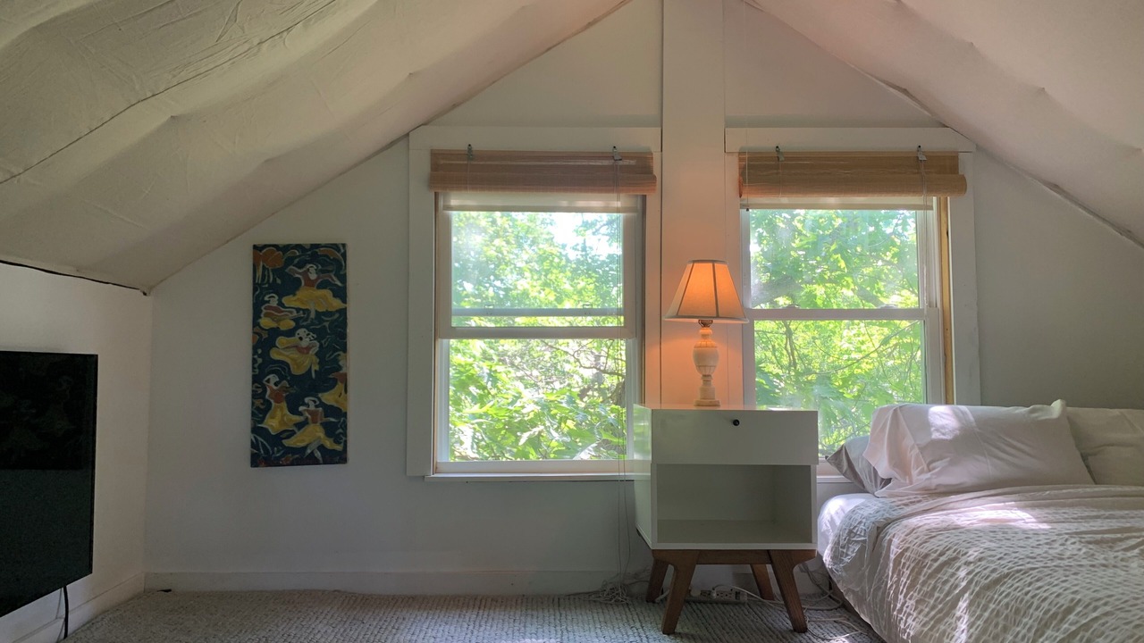 Photo of Bedroom in Hollowville