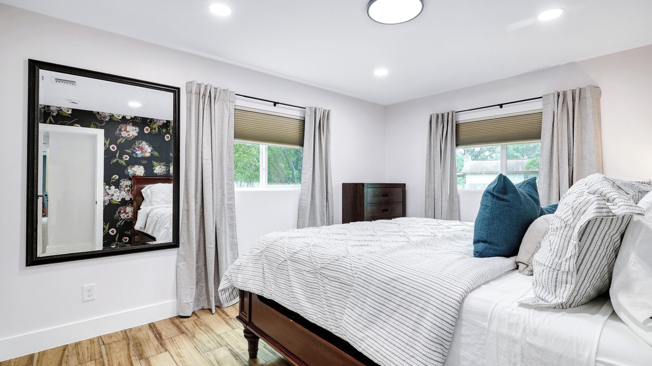 Photo of Bedroom in Live Oak