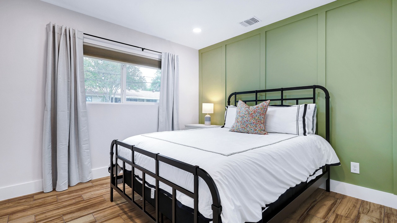 Photo of Bedroom in Live Oak