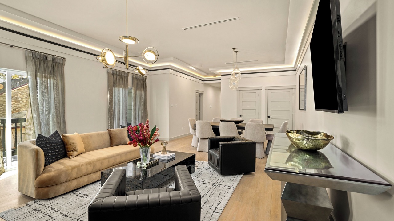 Photo of Livingroom in South Central Houston