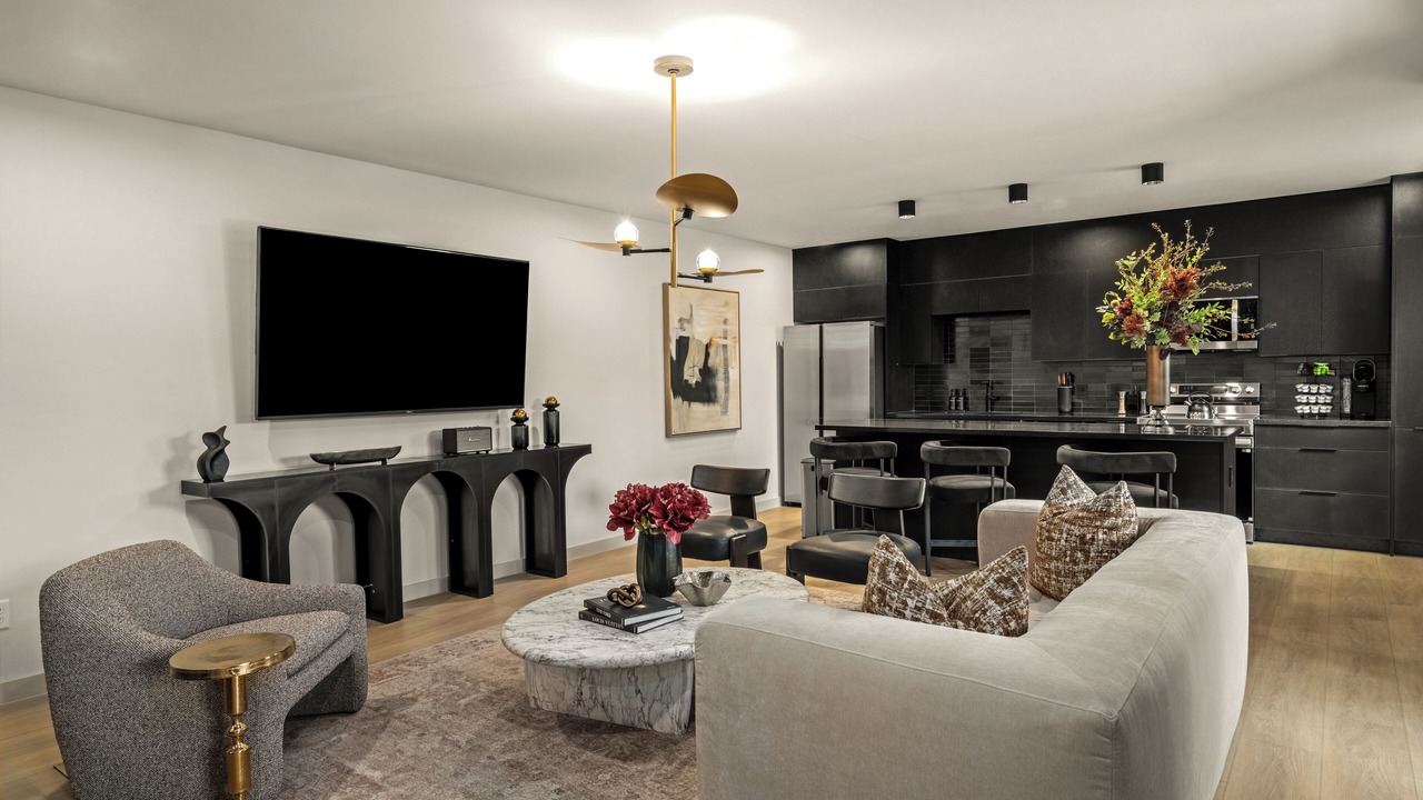 Photo of Livingroom in South Central Houston