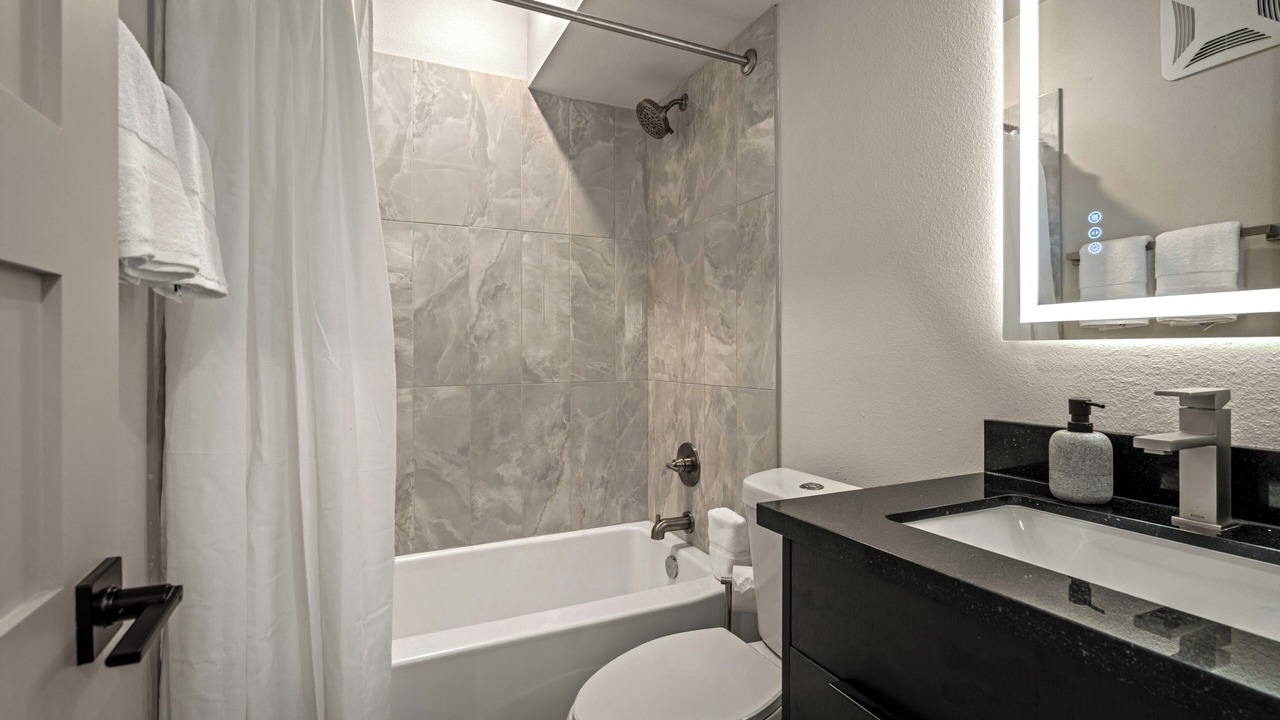 Photo of Bathroom in South Central Houston