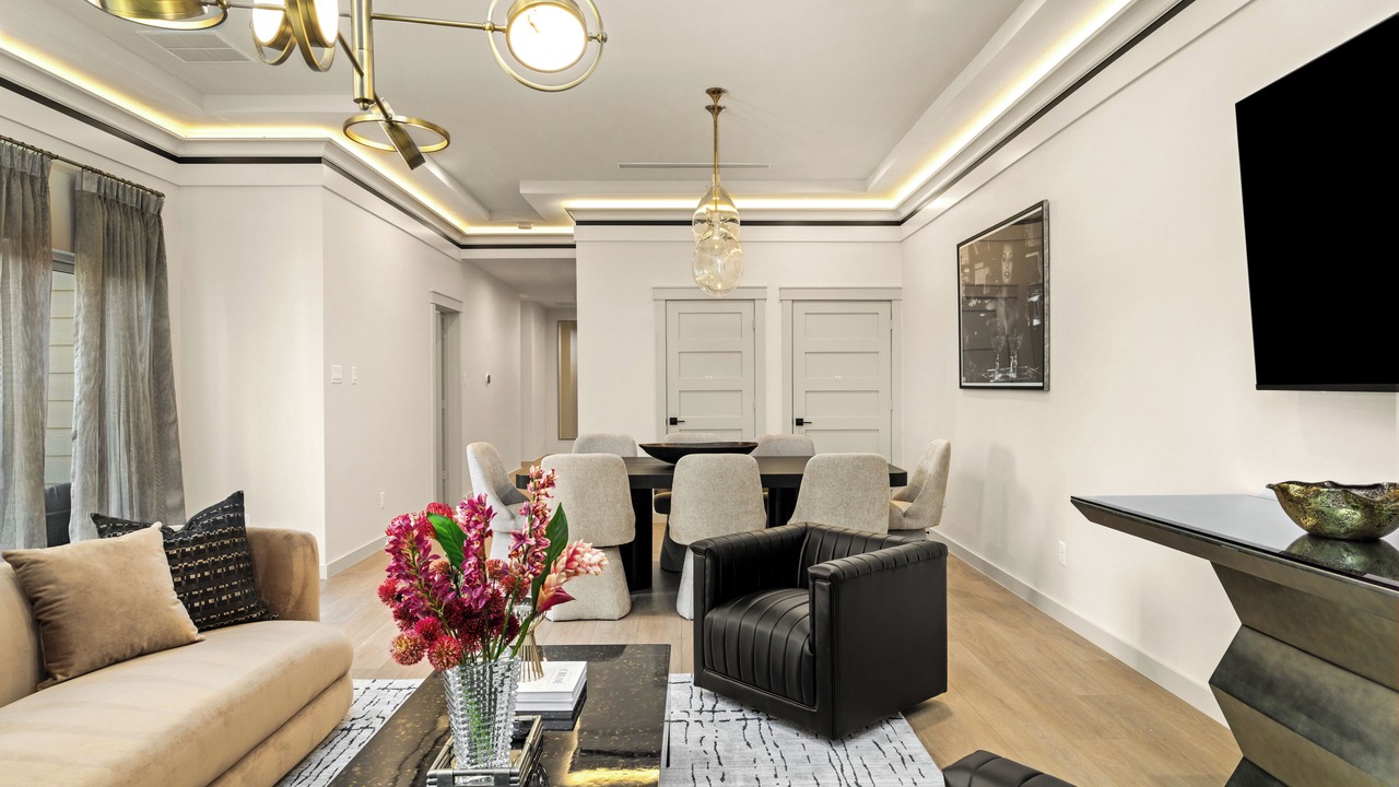 Photo of Livingroom in South Central Houston