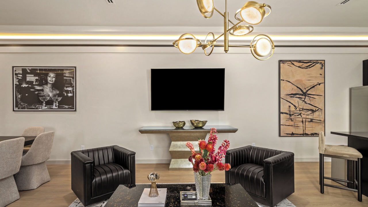 Photo of Livingroom in South Central Houston