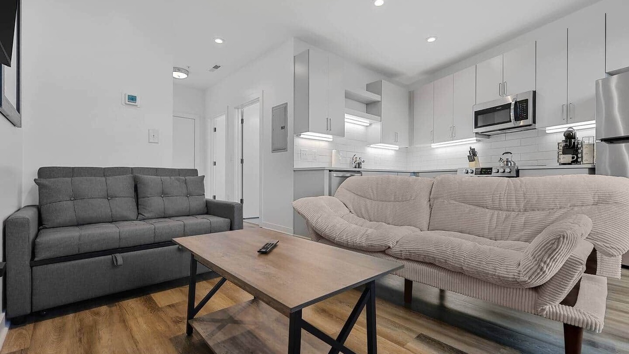 Photo of Livingroom in Hadley - Washington