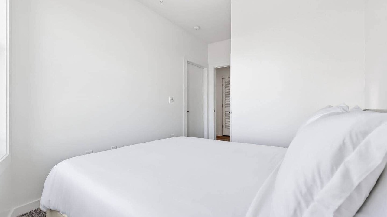 Photo of Bedroom in Hadley - Washington