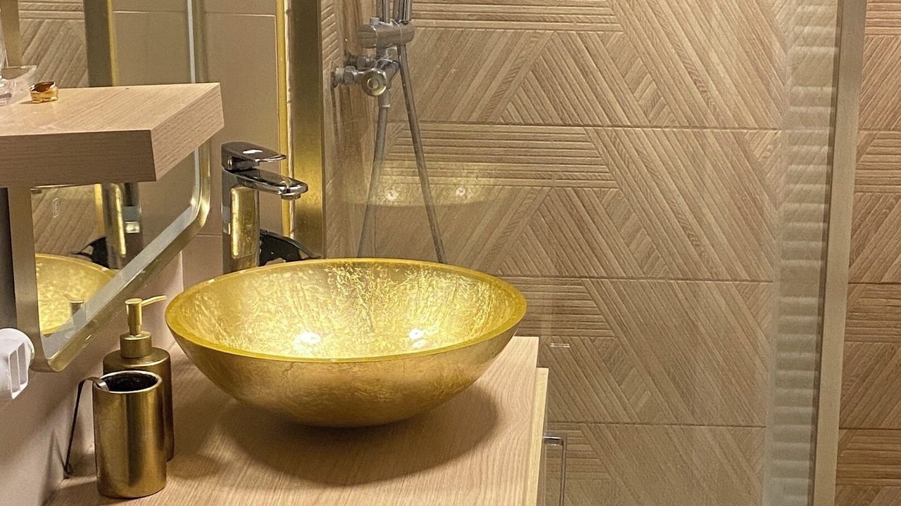 Photo of Bathroom in Saint Germain les Arpajon