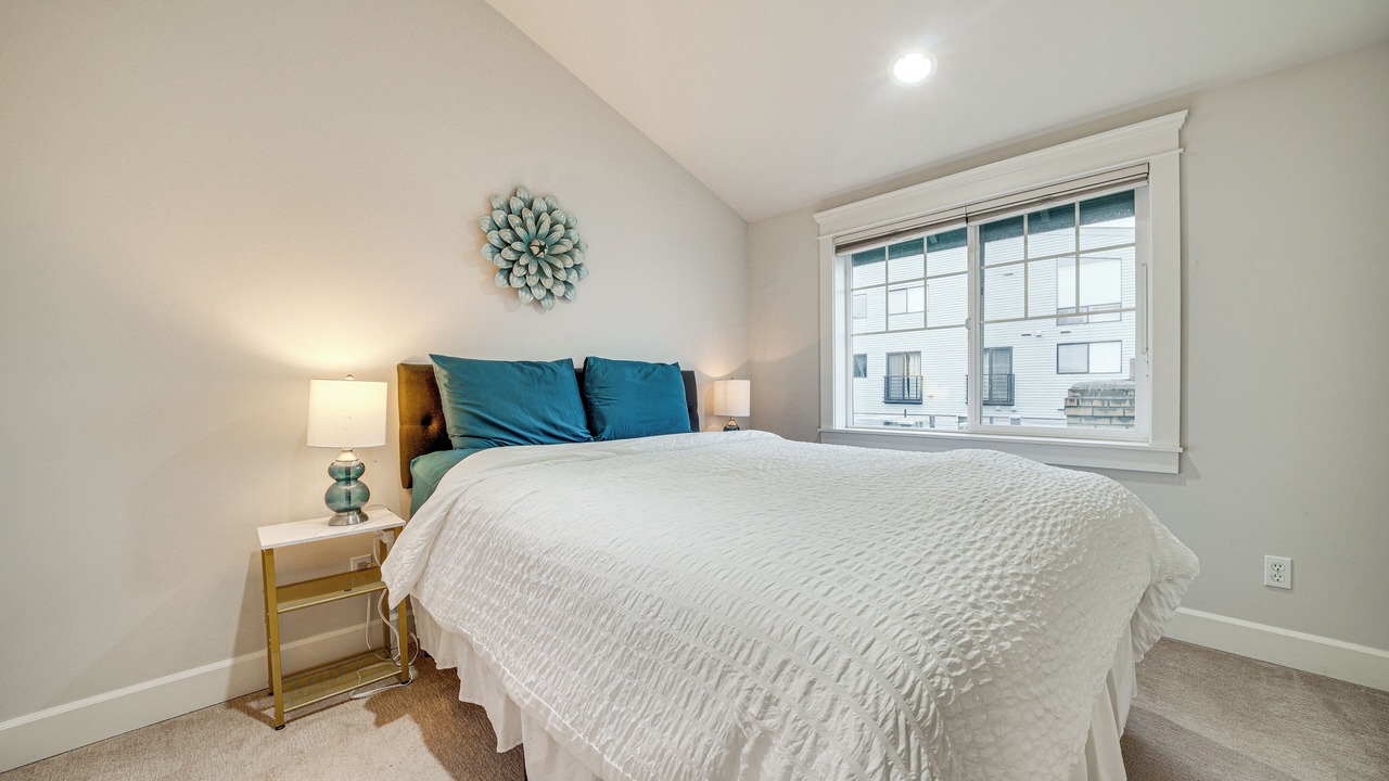 Photo of Bedroom in Eastlake