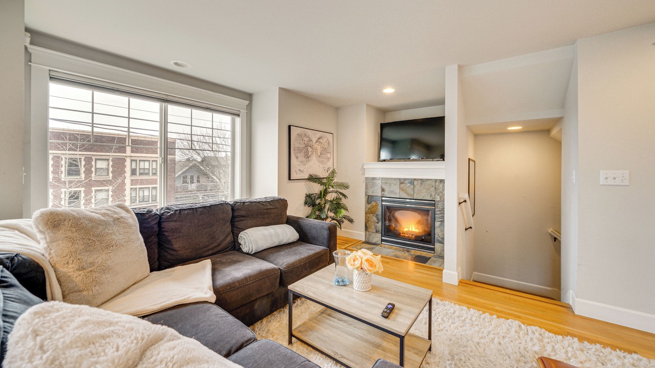 Photo of Bedroom in Eastlake