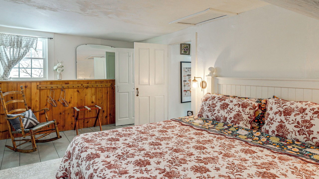 Photo of Bedroom in West Arlington
