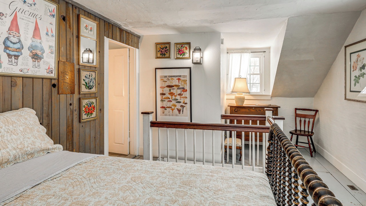 Photo of Bedroom in West Arlington