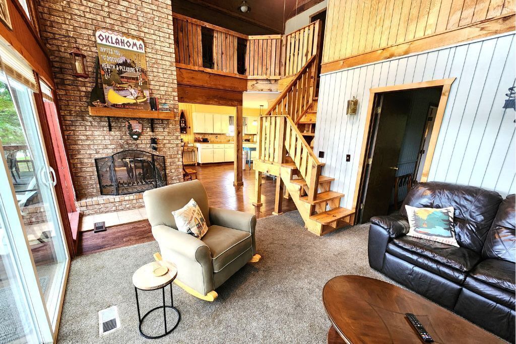 Photo of Bedroom in Sulphur