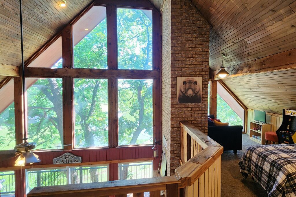 Photo of Bedroom in Sulphur