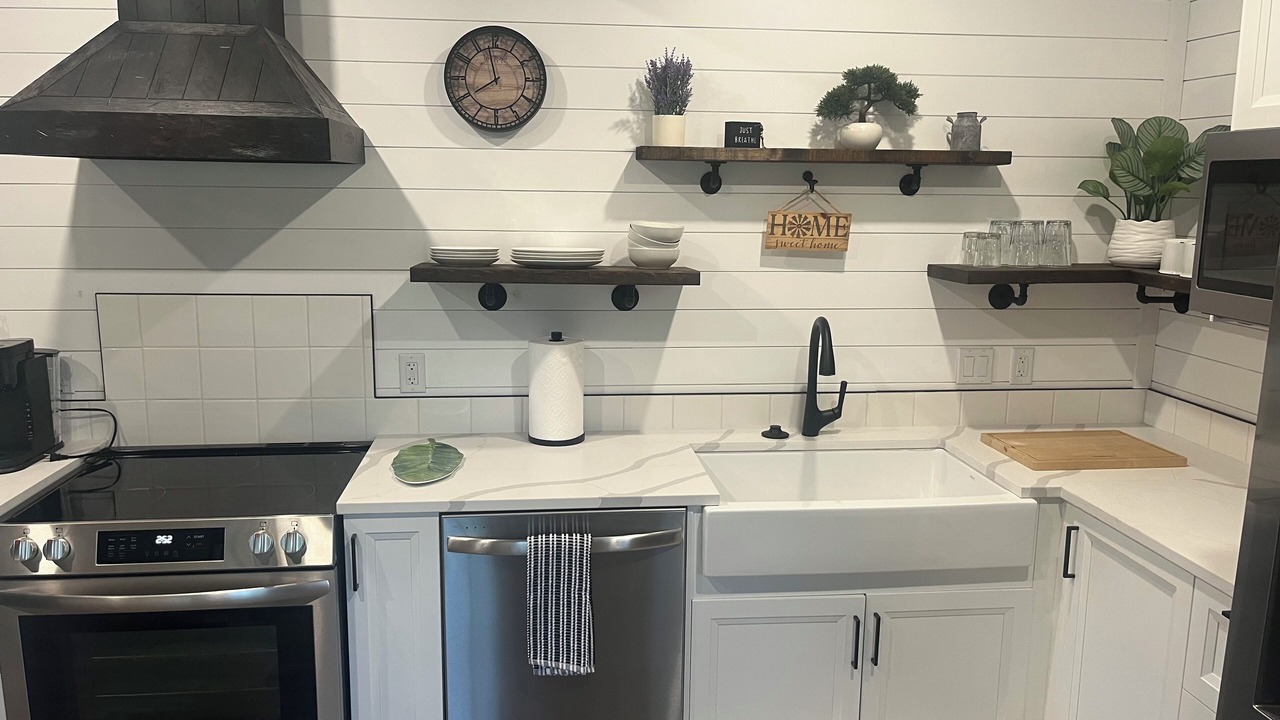 Photo of Kitchen in Linn Creek