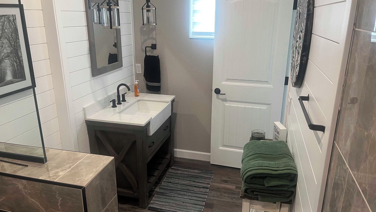 Photo of Bathroom in Linn Creek