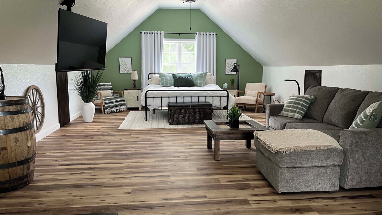 Photo of Livingroom in Linn Creek