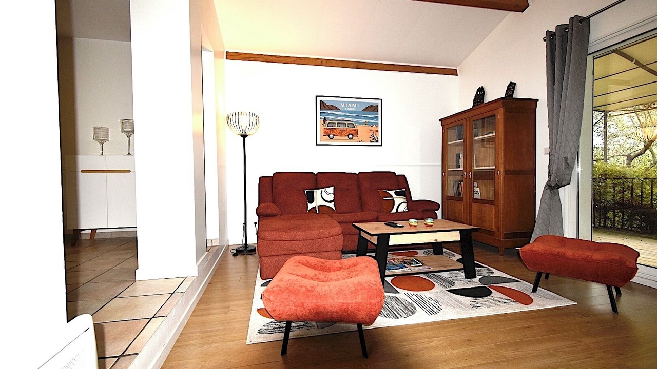Photo of Livingroom in Saint-Paul-en-Foret