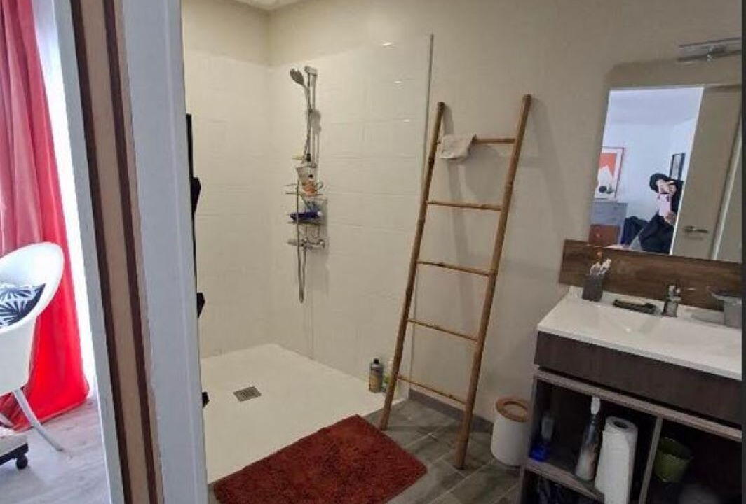 Photo of Bathroom in Hyenville