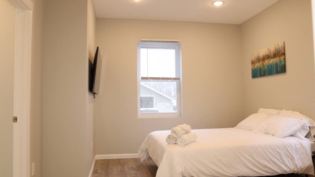 Photo of Bedroom in Cedar Grove