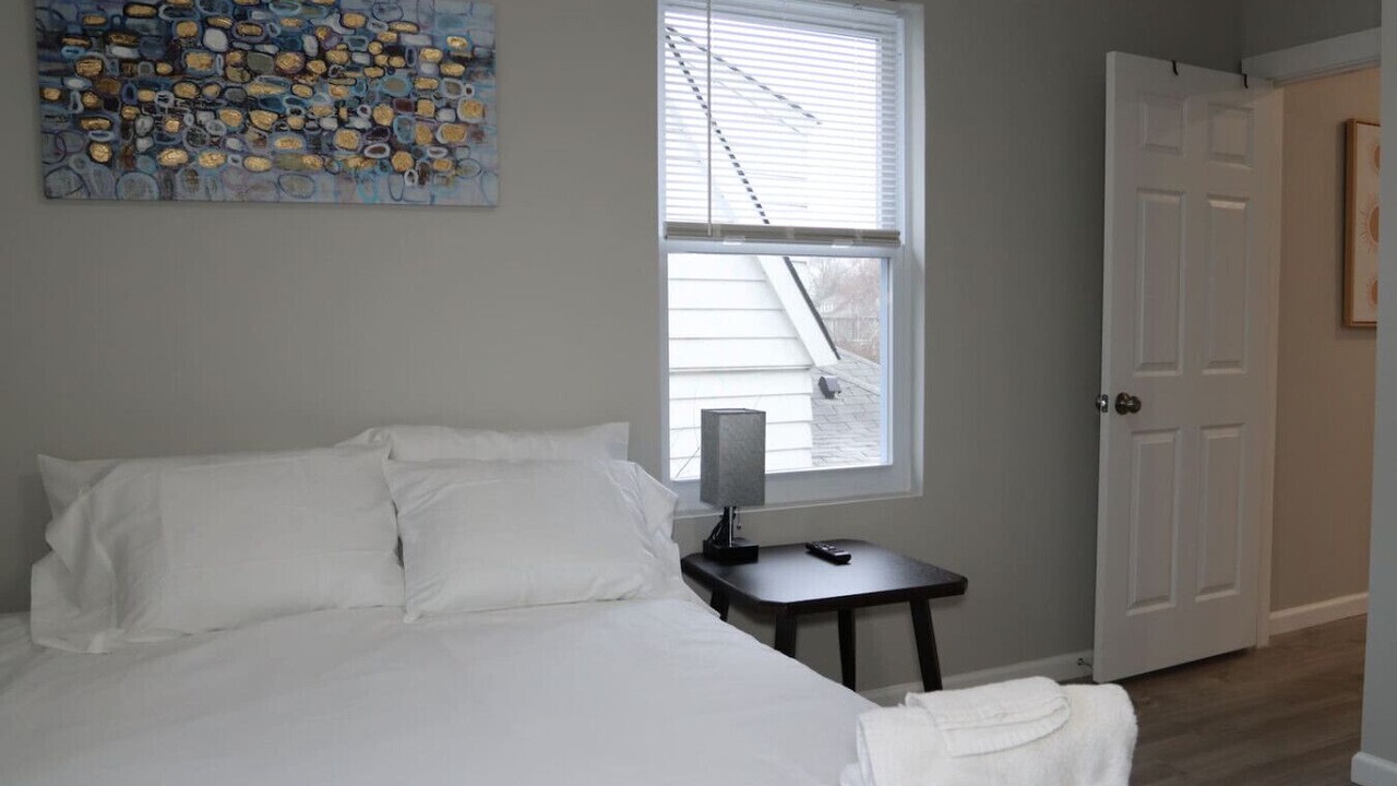 Photo of Bedroom in Cedar Grove