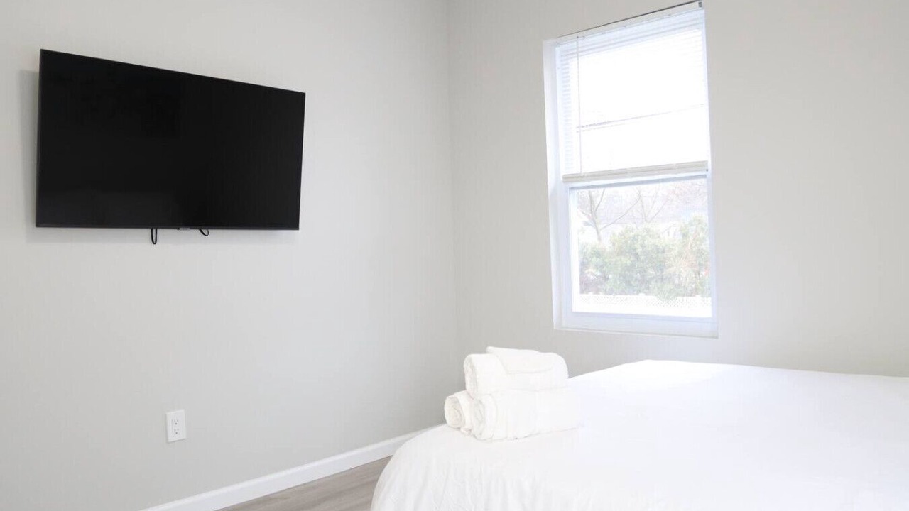 Photo of Bedroom in Cedar Grove