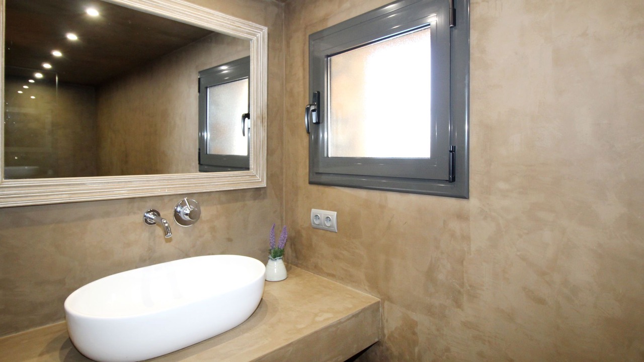 Photo of Bathroom in Pals