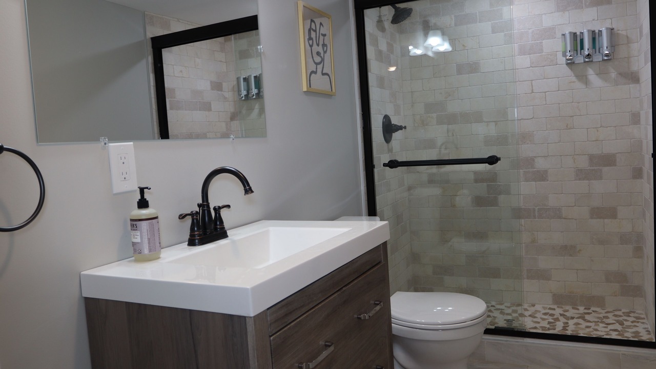 Photo of Bathroom in Cedar Grove