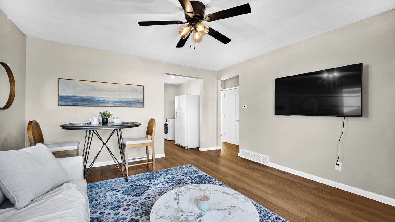 Photo of Livingroom in Peoria Heights